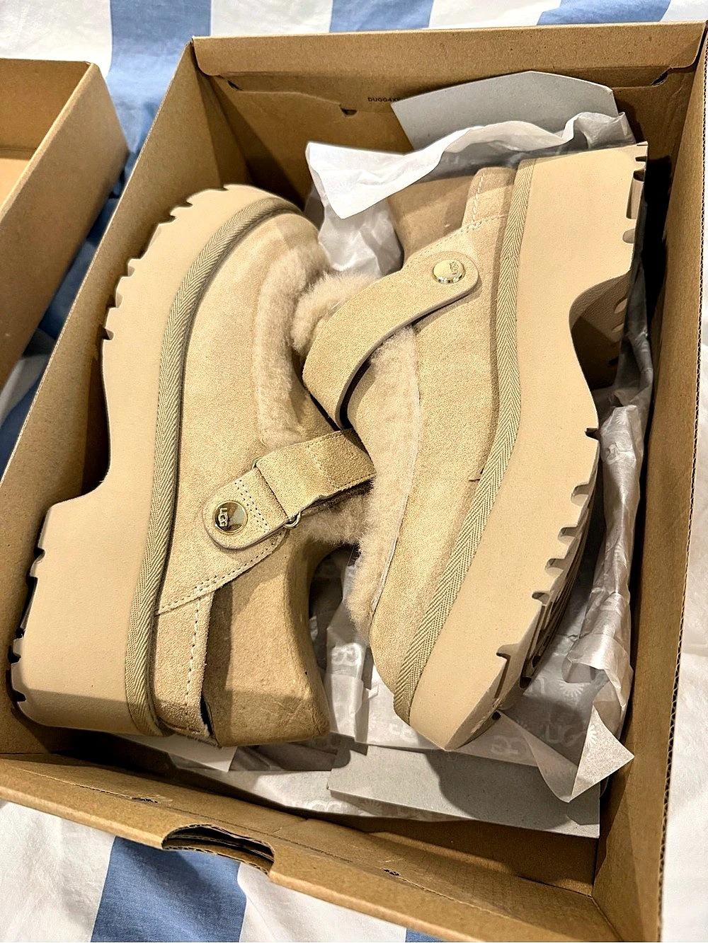 UGG Classic Mini Alpine Suede Boots in Tan US 9 NWT